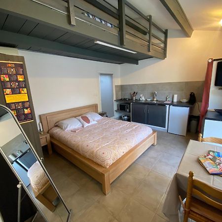 Proche Ajaccio Maisonnette Independante 4 Personnes Au Calme Алата Экстерьер фото