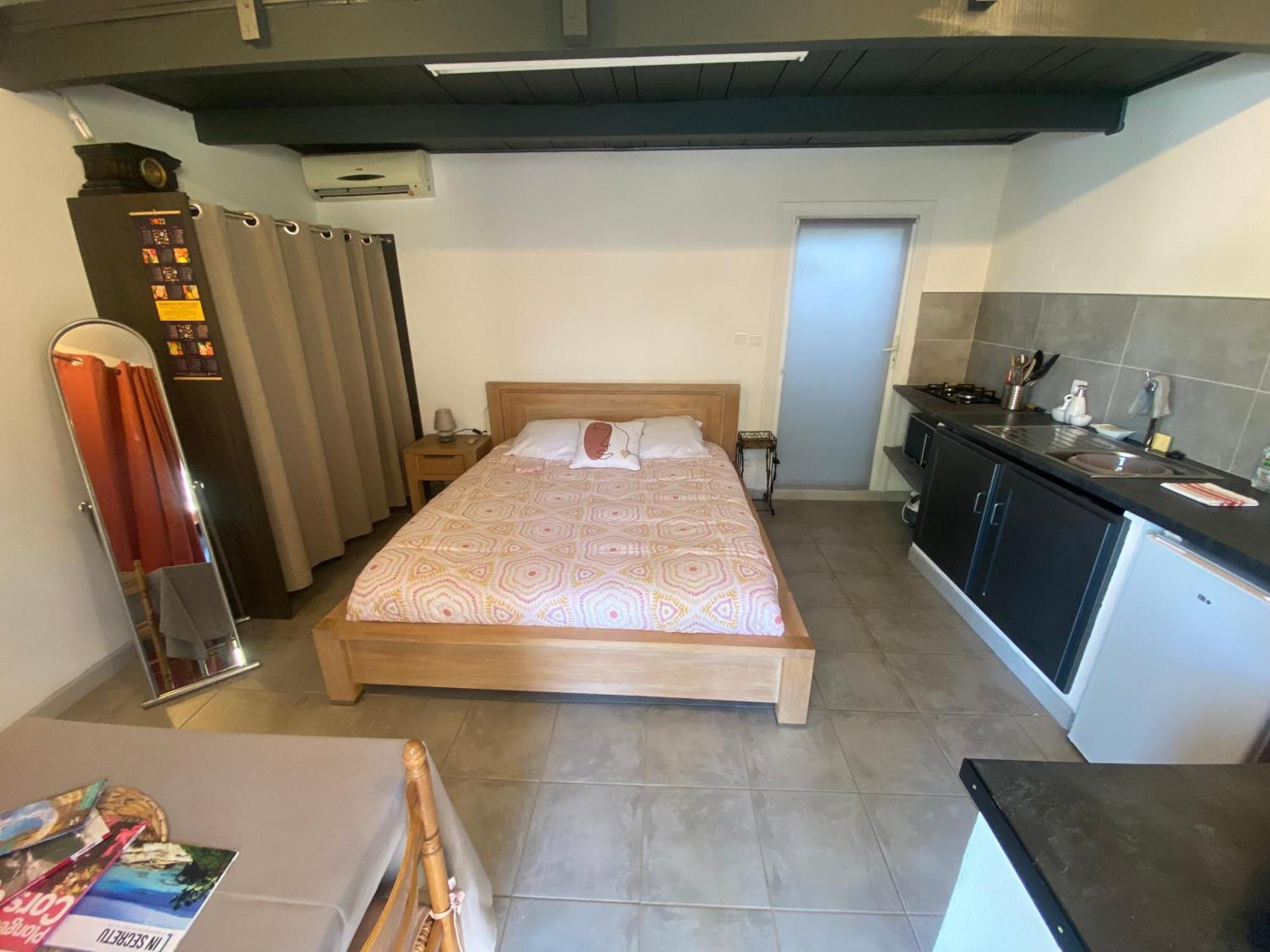Proche Ajaccio Maisonnette Independante 4 Personnes Au Calme Алата Экстерьер фото